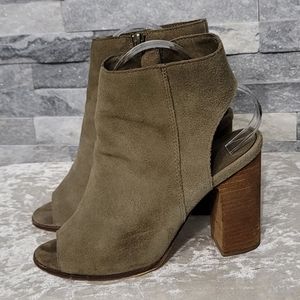 Urban Outfitters Olive Green Suede Peep Toe Blocked Heel Zipper Booties